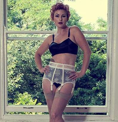 white lace waspie suspender belt with high waist
