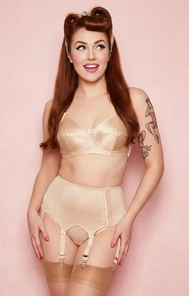 beige 8 strap plain suspender belts by Swanky Pins