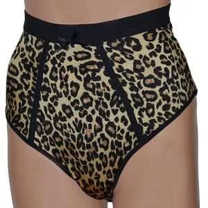 Leopard print panties in retro style