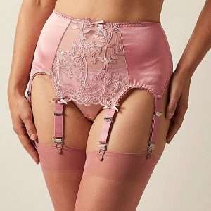 8 strap suspender belt in pink satin