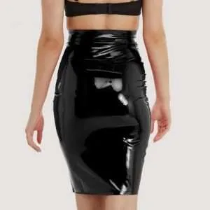 Back view of the latex skirt