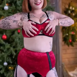 red velvet retro suspender belt with side opening
