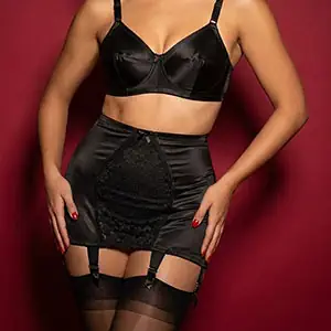 how to fit and style a vintage girdle