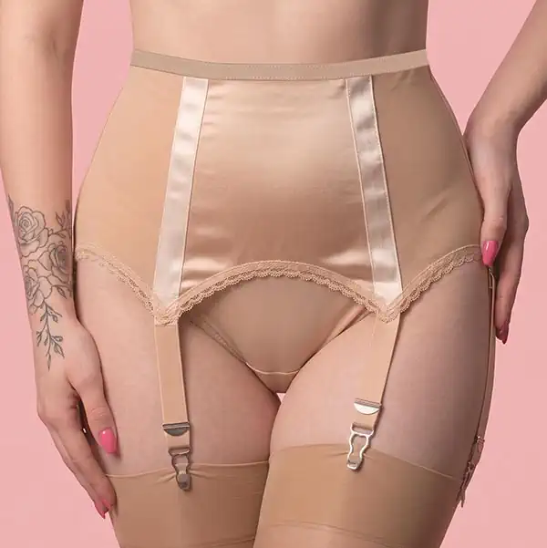 vintage beige suspender belt with 6 straps. Swanky Pins 'Livia'
